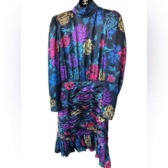 Floral Ruched Dress - Picture 1 of 4